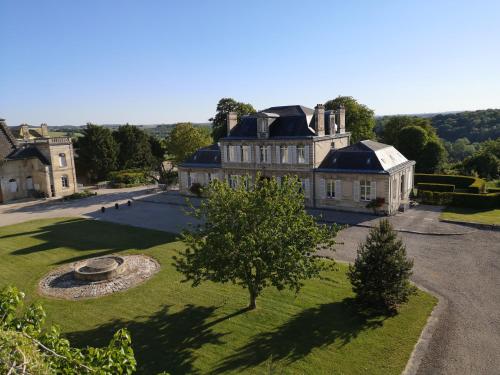 Grand gîte 15 personnes, 9 chambres, 100km de Paris en Exclusivité