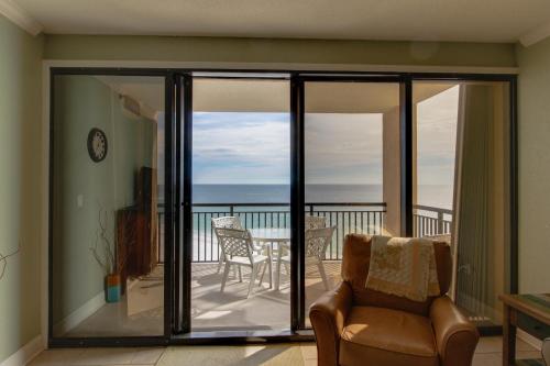 Navarre Towers Condos - image 9