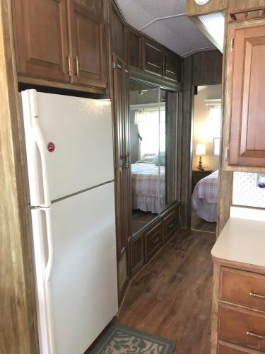Woody's RV Resort LLC - 주방