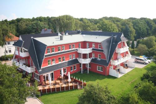 Strandhotel Deichgraf Graal-Müritz - image 5