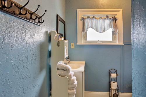 Warm and Welcoming Suite Amherst Historic District - image 9