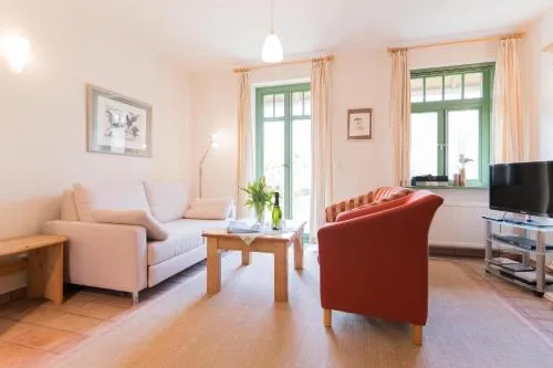Ferienhaussiedlung Strandperlen Küstenhof 1c (Typ V) in Wustrow, Deutschland