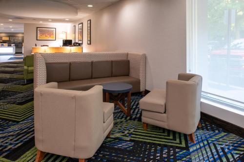 Holiday Inn Express Towson Baltimore N