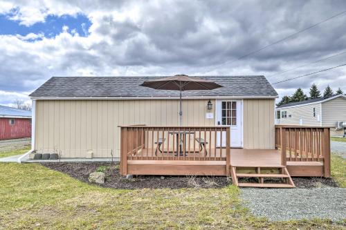Year-Round Studio with Patio Grill, Hike and Fish!
