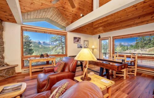 Tranquil Duplex Home - image 9