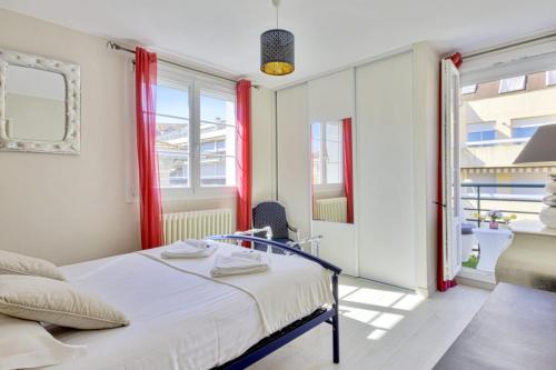 Charming 5 stars flat at the heart of Biarritz near the beach - Welkeys