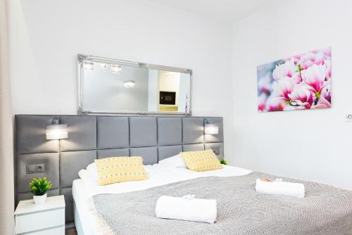 Apartments Warsaw Business Center by Renters - image 4