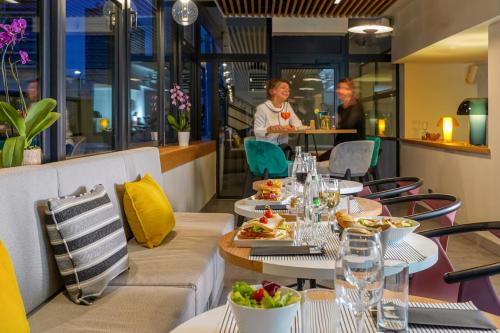 Mercure Marseille Centre Prado Vélodrome - image 6