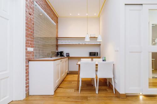 Apartamenty Bracka 6 - image 12