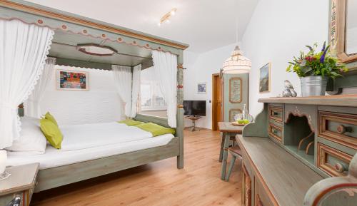 設施, 霍澤爾蘭德酒店 (Hotel Landgasthof Holzer) in 弗倫登貝格 /魯爾