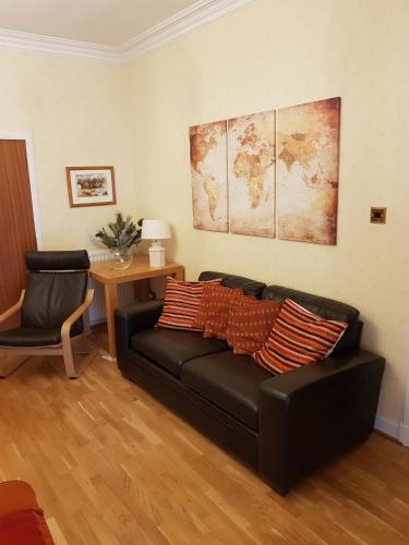 Hamilton House - image 7