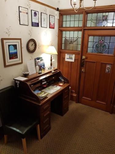 Hamilton House - image 5