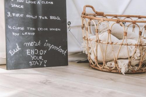 B OUR GUEST at Your cozy hideaway Dome near Dresden in Schwarzheide