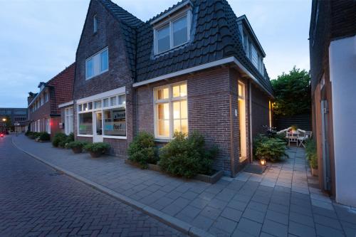 Entrance, Darley's in Hilversum
