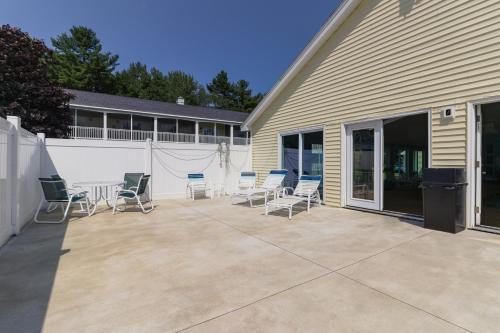 Wellington Manor - image 8
