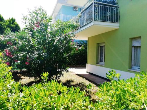 Trilocale con Giardino al mare