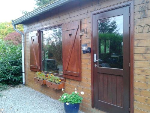 2 bedrooms chalet with enclosed garden and wifi at Tellin - Location, gîte - Tellin