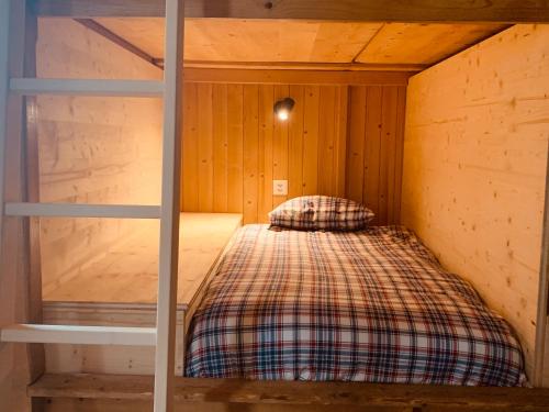 Freeride Hostel Restaurant & Camps – Les Crosets, PA