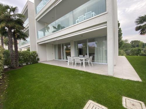 Immobiliare JVL - White Residence - Apartment - Lido di Jesolo