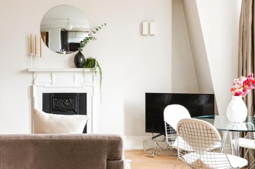 56 Welbeck Street - main image