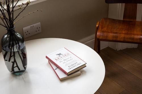 56 Welbeck Street - image 13