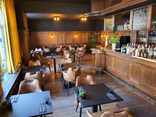 อาหารและเครื่องดื่ม, Hotel Maurice in นิวฟลิต