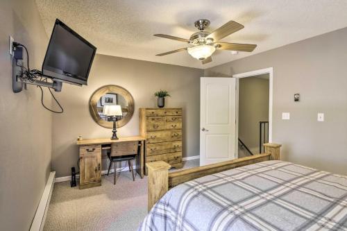 Updated Townhome - Walk to Slopes and Main St! - image 7