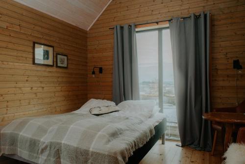 2 twin beds