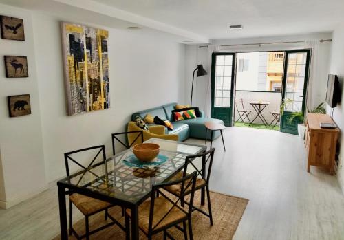 Apartment with Balcony image 5