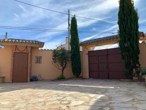 . 3 bedrooms house with enclosed garden and wifi at Aldehuela de la Boveda