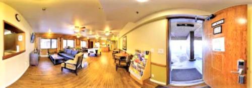 Lobi, Snow Lake Lodge in Big Bear Lake