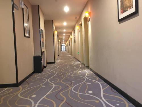 7Days Premium Shijiazhuang Luquan Shangzhuang Branch – Shijiazhuang, IA