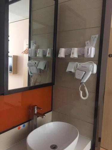 7Days Premium Shijiazhuang Luquan Shangzhuang Branch – Shijiazhuang, IA