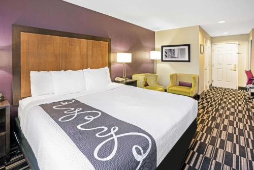 La Quinta Inn & Suites by Wyndham The Woodlands Spring