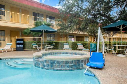 La Quinta Inn & Suites by Wyndham San Marcos