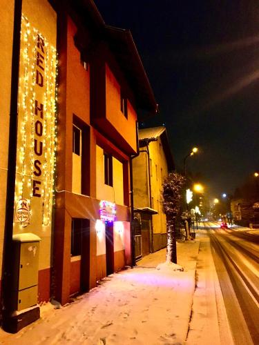 Red House Family house – Bansko, PA