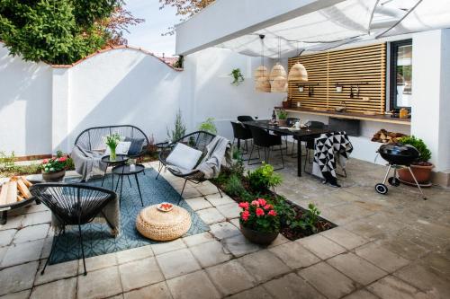 Great Chill Boutique Apartments #11 by goodnite cz - image 5