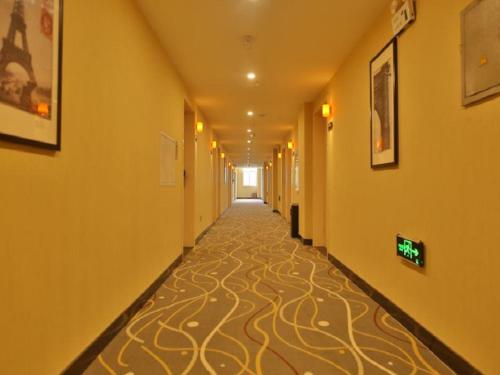 7 Days Premium·Luoyang Yichuan Dukang Avenue in Luoyang