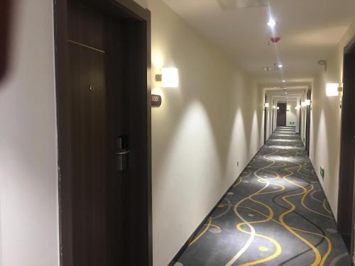7Days Premium Chengdu Yulin South Street Branch – Chengdu, IA