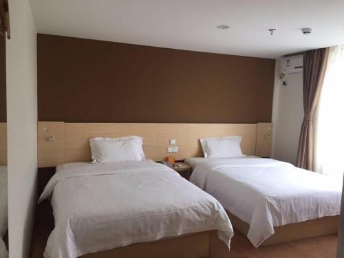 7Days Inn Chengdu Sports Centre Metro Station – Chengdu, IL