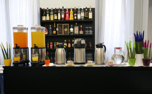 Hotel Magenta - image 9