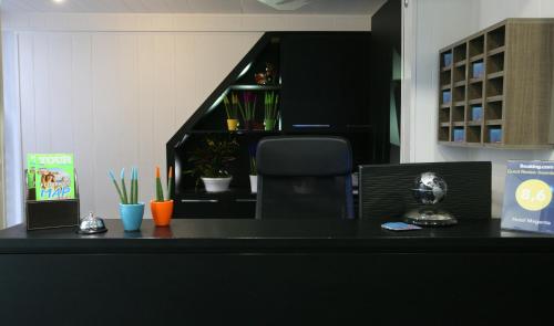 Hotel Magenta - image 2