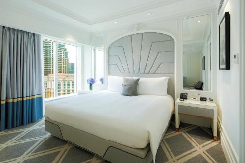 The Parisian Macao