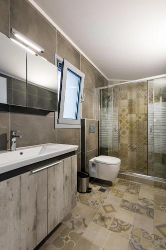 Villa Estella with pool & jacuzzi in Lindos 4