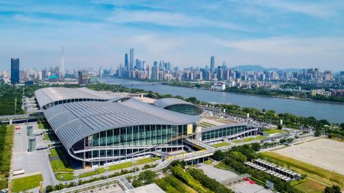 InterContinental Guangzhou Exhibition Center, an IHG Hotel - Free Canton Fair Shuttle Bus and Registration Counter