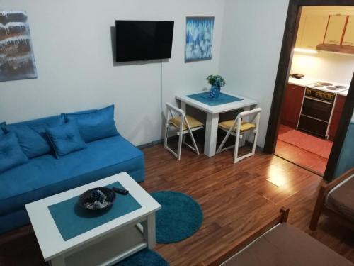 Apartment image 10