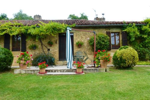 Villa de 2 chambres avec piscine privee jardin clos et wifi a Ornezan - Accommodation - Ornézan