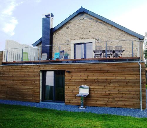 . 3 bedrooms house with enclosed garden and wifi at Florenville