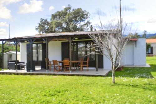 Maison de 2 chambres avec jardin clos et wifi a Solaro a 1 km de la plage gîte à louer Solaro