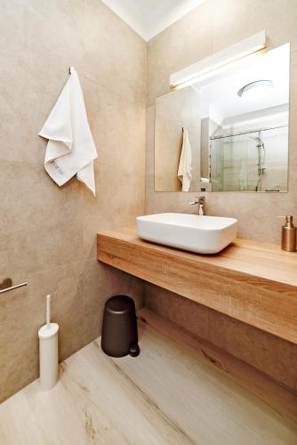 Apartamenty PORTO - image 12